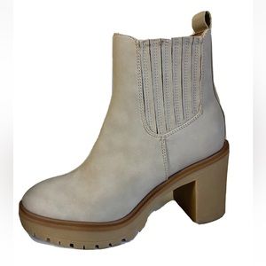 DV by dolce vita jade chunky heel tan pull on boots 8